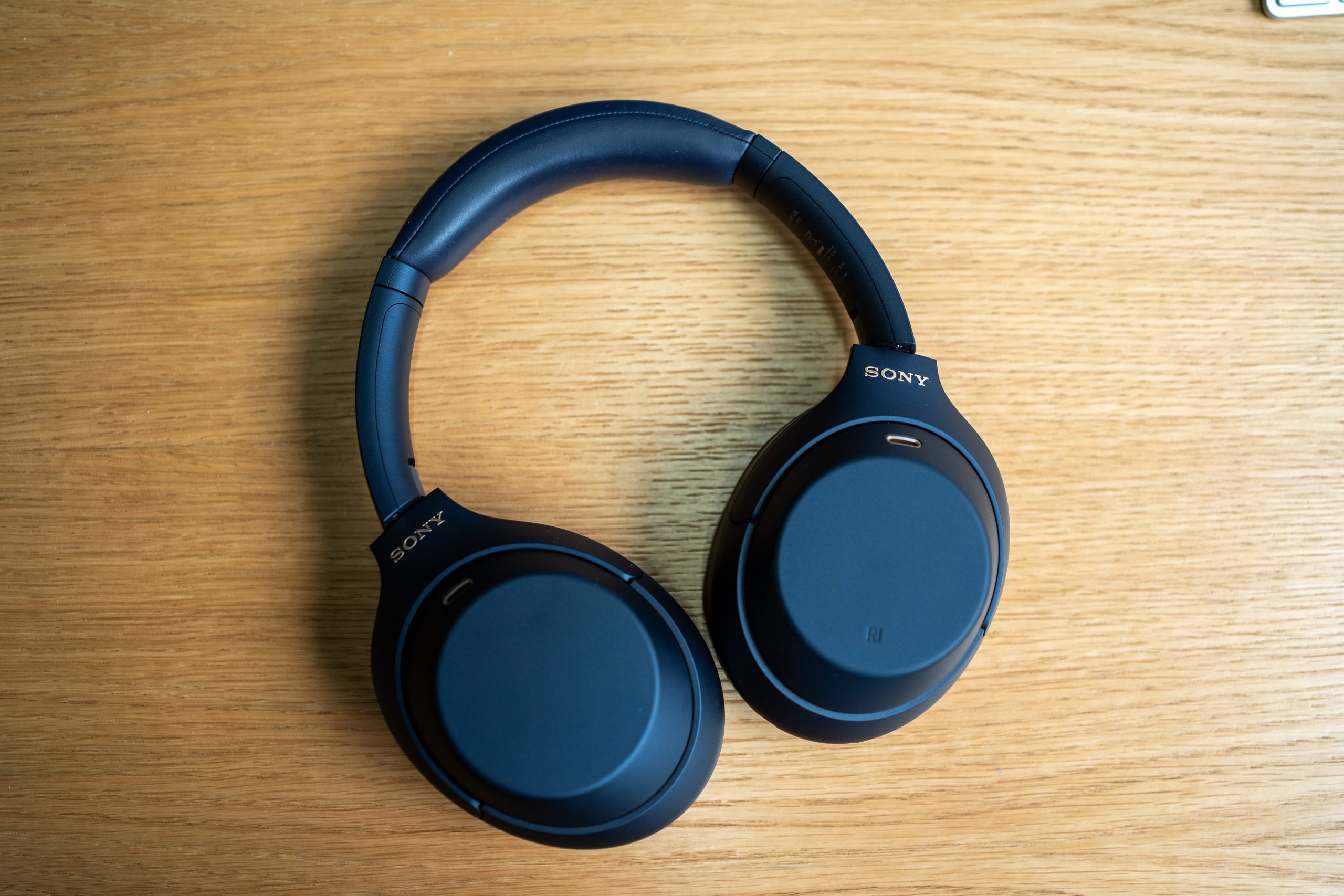 Sony WH-1000XM4 Noise cancelling Headphones for a travel blog review