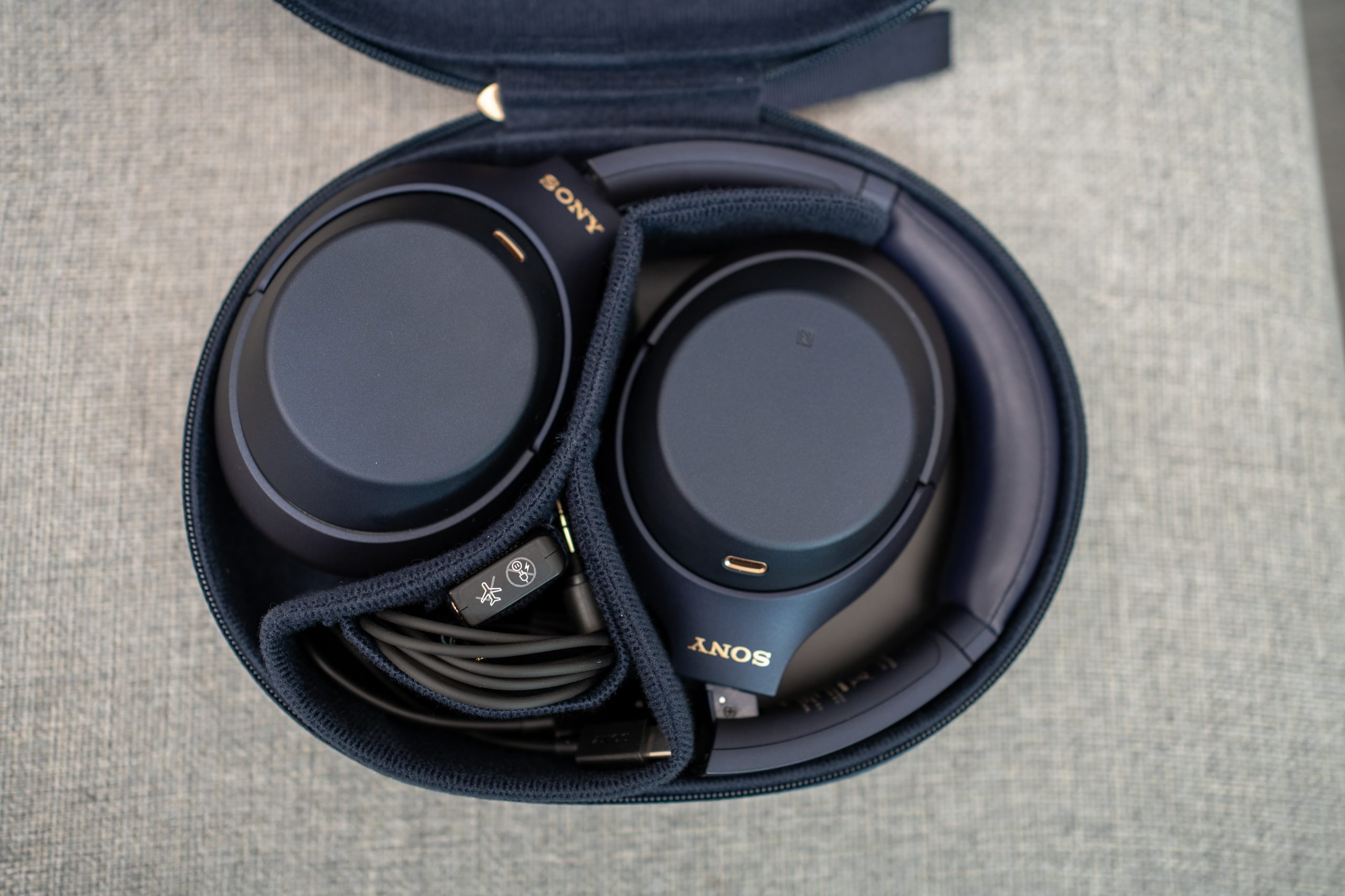 Sony WH-1000XM4 in a case Noise cancelling Headphones for a travel blog review