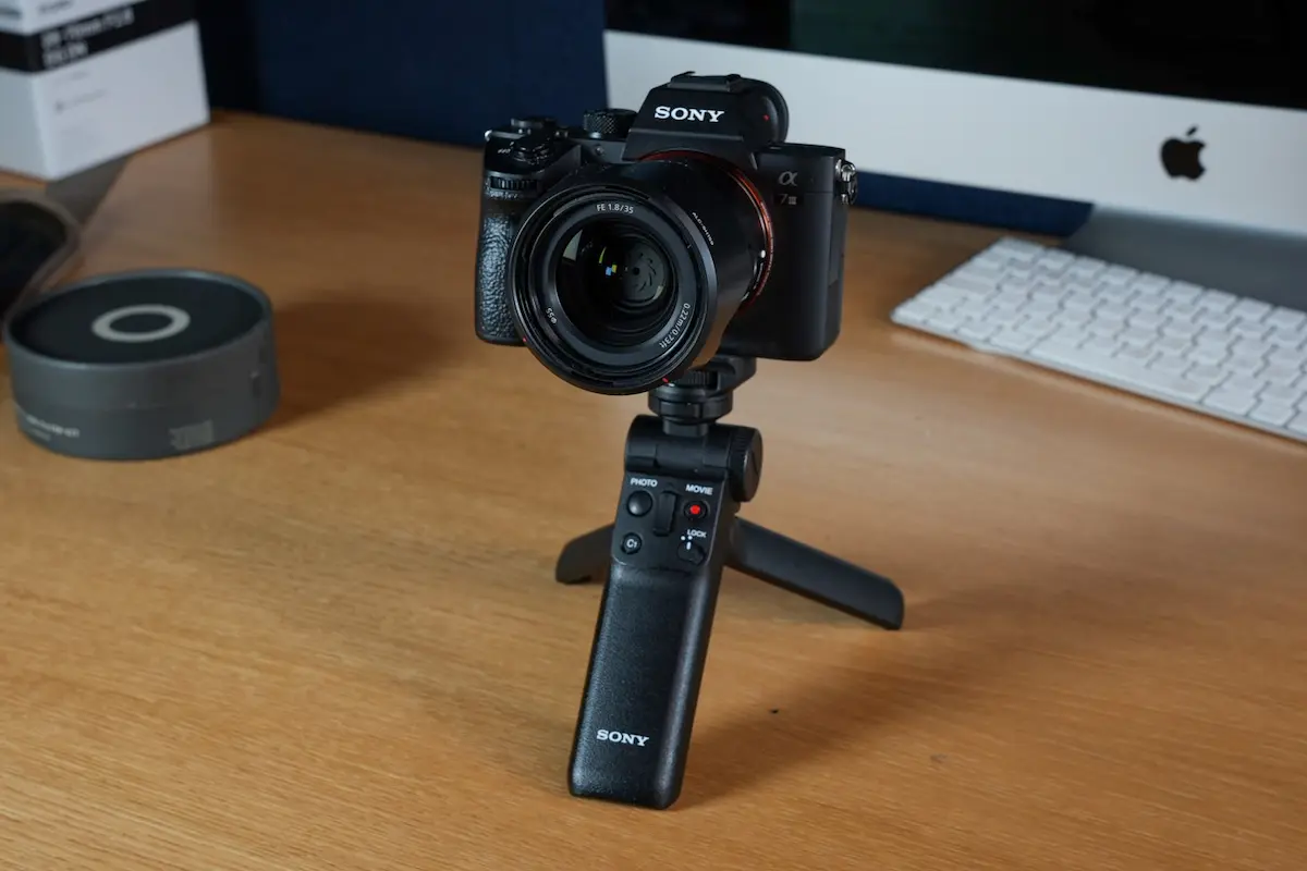 PGYTech Createmate Travel Photography Gear Product Review SD Card Storage